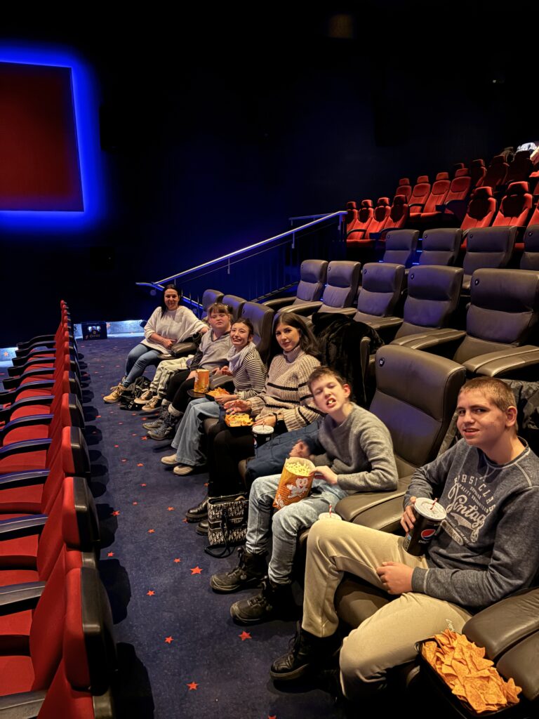 kino_gts_basar_25_03